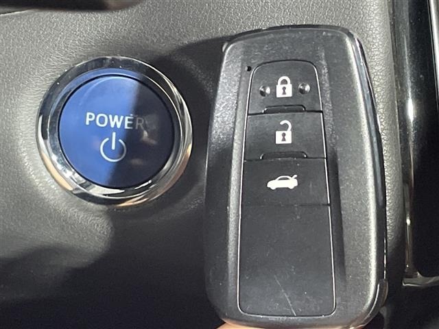 Toyota CROWN 2018 8389421-19