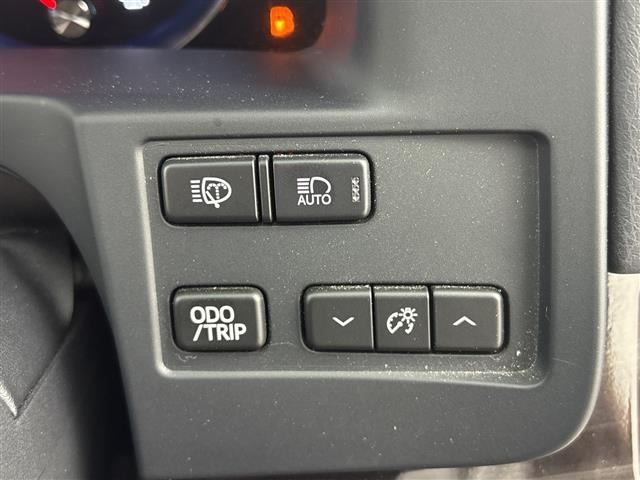 Toyota CROWN 2016 8389479-12