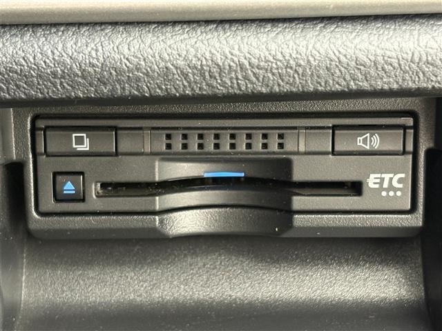 Toyota CROWN 2017 8389583-11