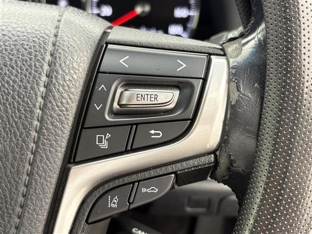 Toyota CROWN 2017 8389583-7
