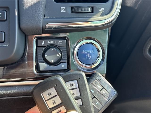 Toyota CROWN 2016 8389639-21