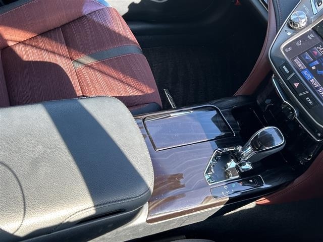 Toyota CROWN 2016 8389639-5