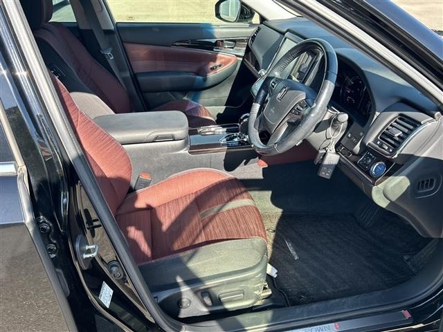 Toyota CROWN 2016 8389639-7