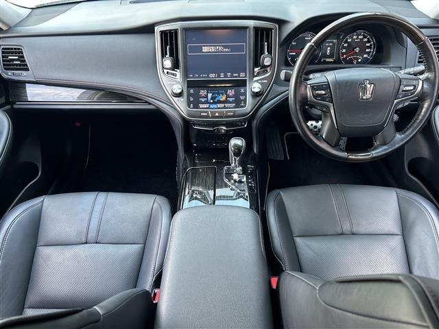 Toyota CROWN 2017 8389922-14