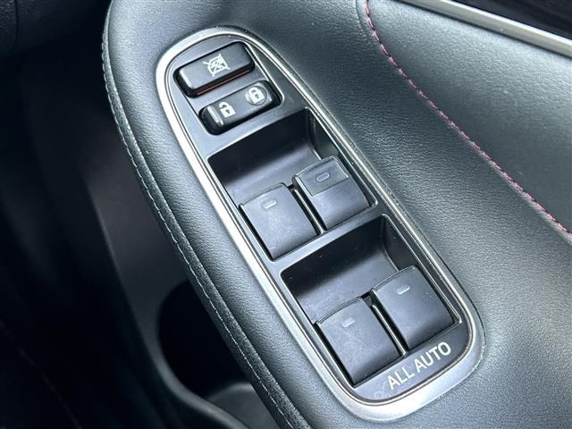 Toyota CROWN 2017 8389922-2