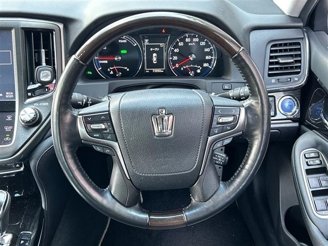 Toyota CROWN 2017 8389922-7