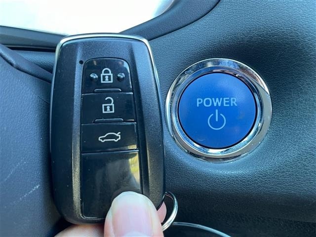 Toyota CROWN 2018 8390217-1