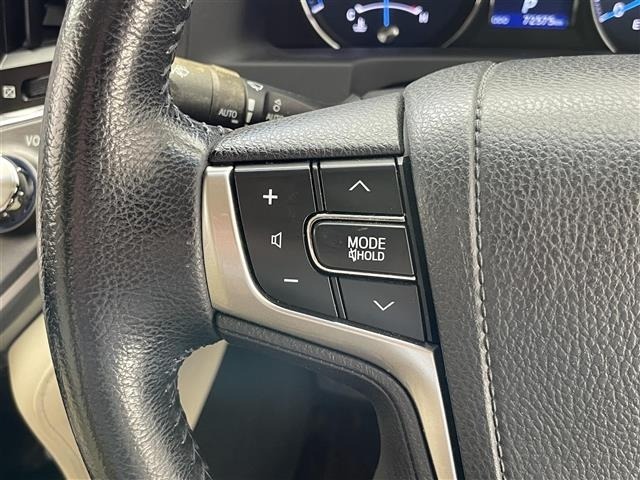 Toyota CROWN 2013 8390219-10