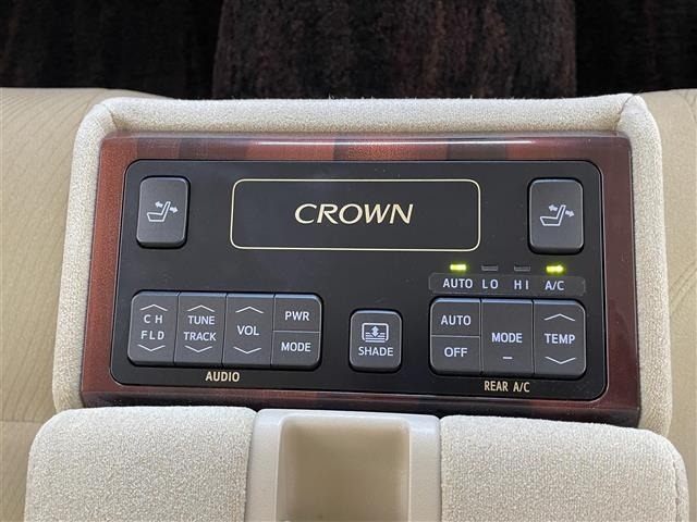 Toyota CROWN 2013 8390219-21