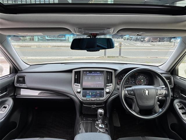 Toyota CROWN 2014 8390300-14