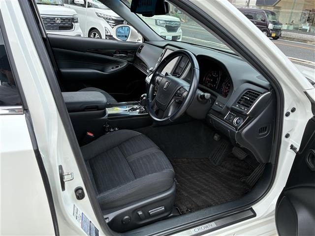 Toyota CROWN 2014 8390300-6