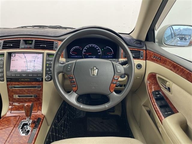 Toyota CROWN 2004 8390946-1