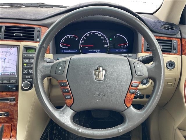 Toyota CROWN 2004 8390946-3