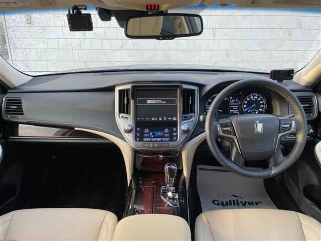 Toyota CROWN 2017 8390985-14