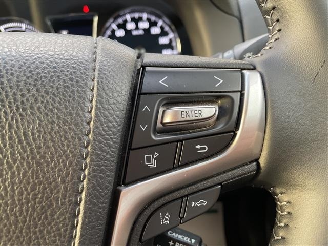 Toyota CROWN 2017 8390985-15