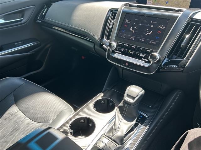 Toyota CROWN 2018 8391037-10