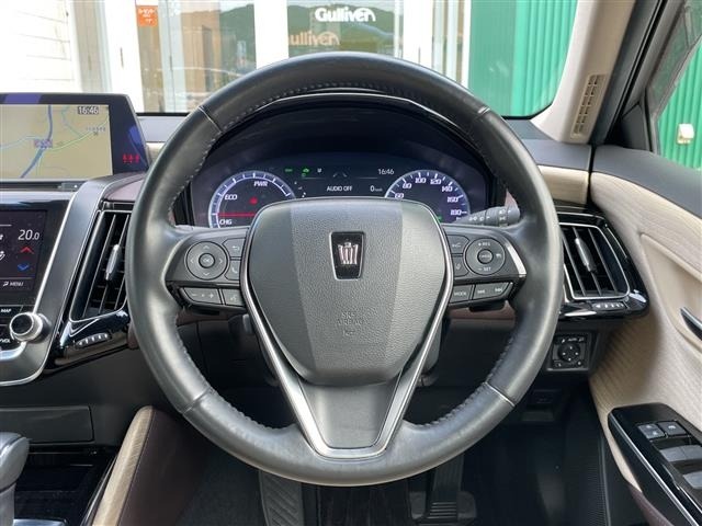 Toyota CROWN 2018 8391356-1