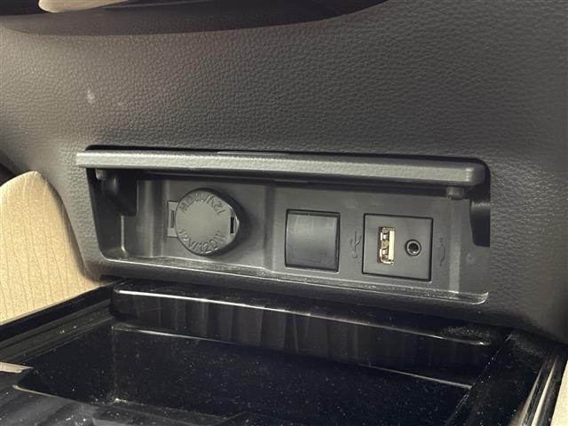 Toyota CROWN 2018 8391356-10