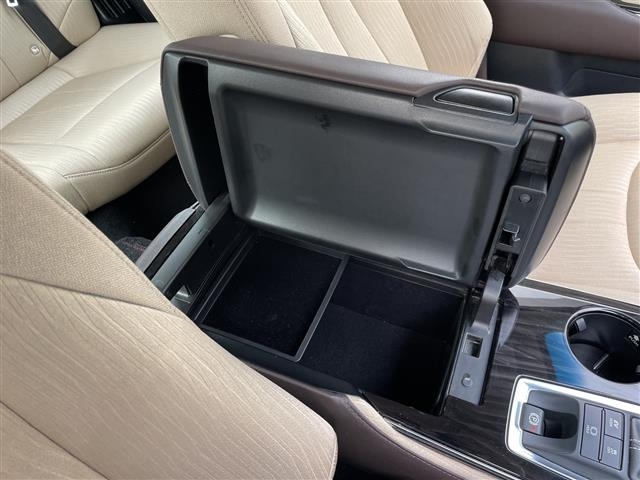 Toyota CROWN 2018 8391356-12
