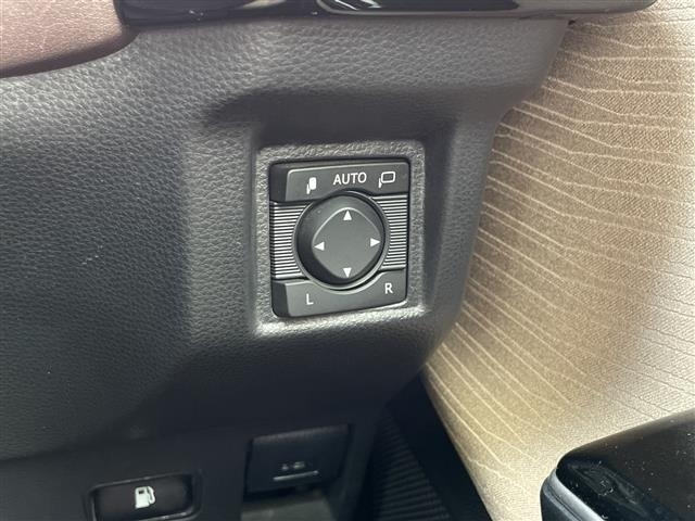 Toyota CROWN 2018 8391356-2