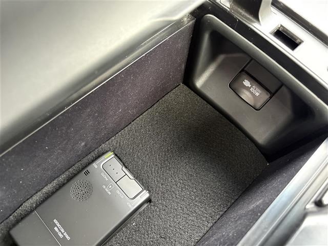 Toyota CROWN 2018 8391491-2
