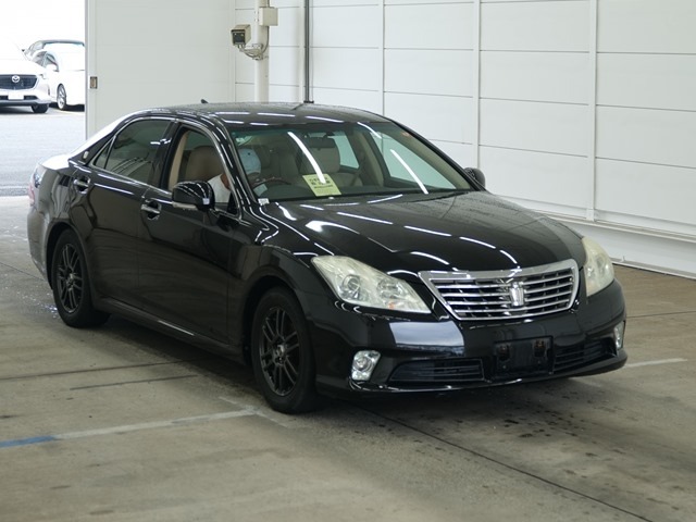 Toyota CROWN 2011 8391756-0