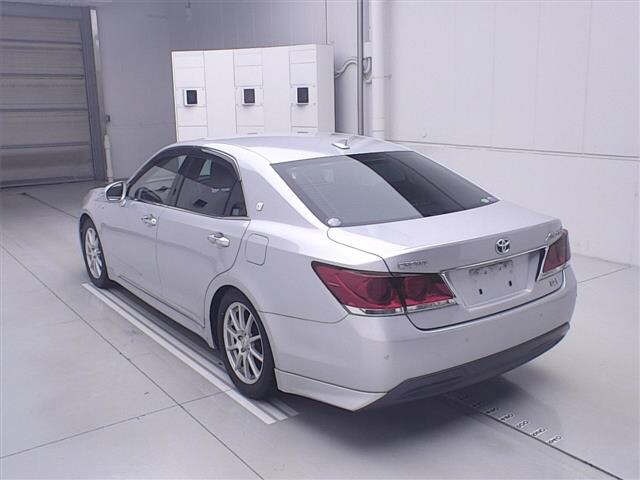 Toyota CROWN 2013 8392092-1
