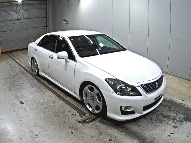 Toyota CROWN 2009 8392275-0