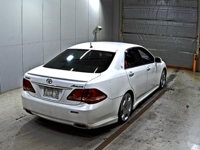 Toyota CROWN 2009 8392275-5