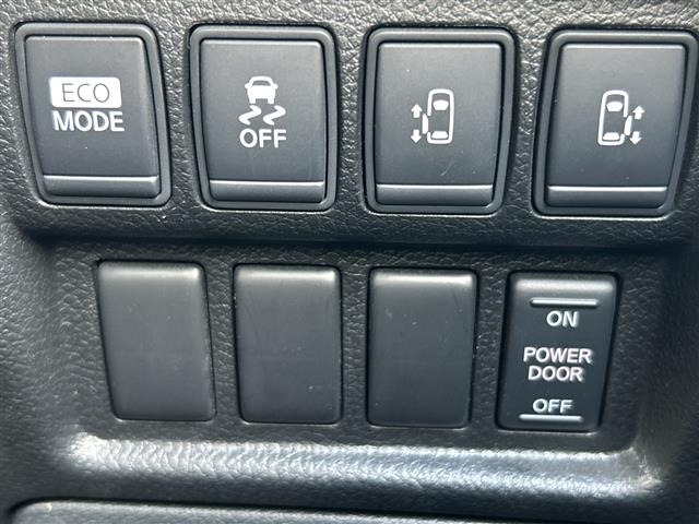 Nissan ELGRAND 2012 8417747-10