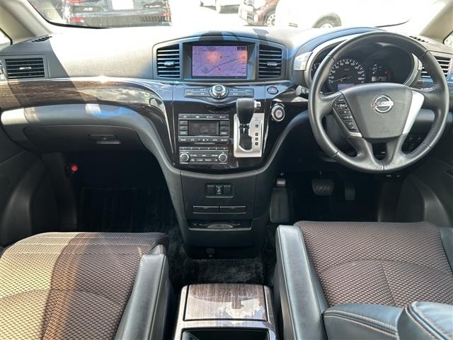 Nissan ELGRAND 2012 8417747-15