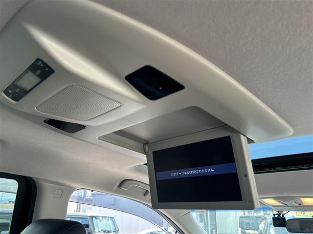 Nissan ELGRAND 2012 8417747-18