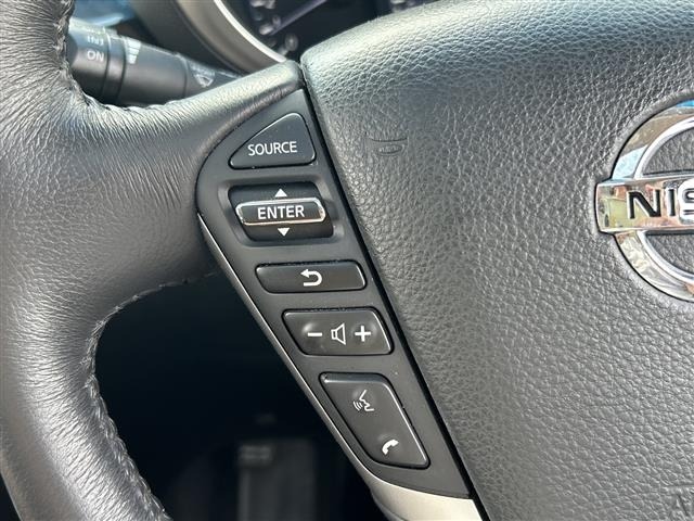 Nissan ELGRAND 2012 8417747-3