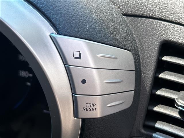 Nissan ELGRAND 2012 8417747-5