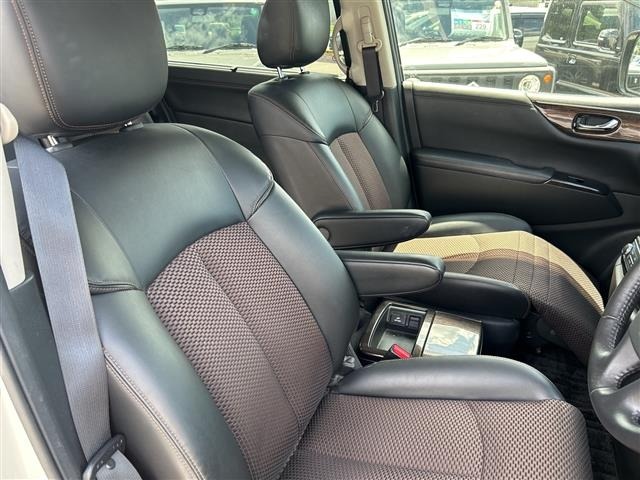 Nissan ELGRAND 2012 8417747-6