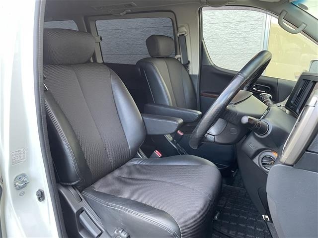 Nissan ELGRAND 2005 8417748-11
