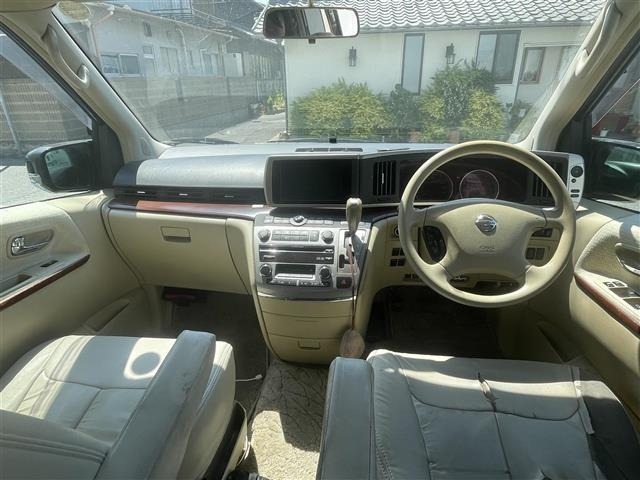 Nissan ELGRAND 2005 8417749-2