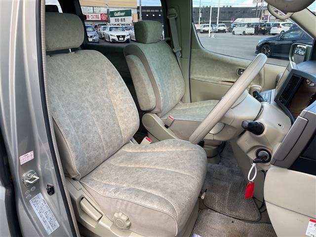 Nissan ELGRAND 2004 8417755-1