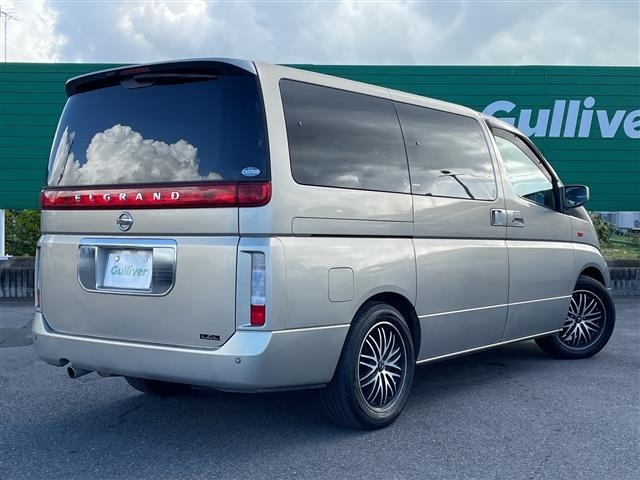 Nissan ELGRAND 2004 8417755-13