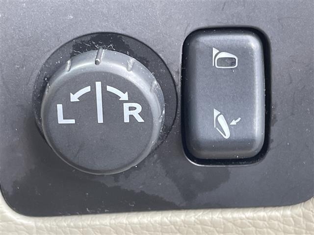 Nissan ELGRAND 2004 8417755-17