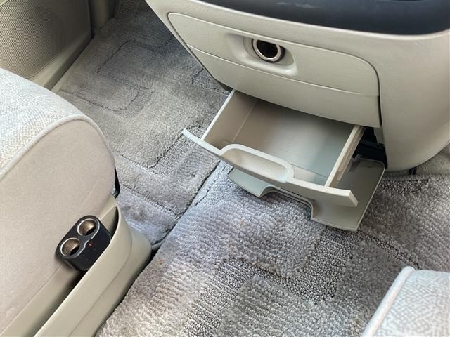 Nissan ELGRAND 2004 8417755-18