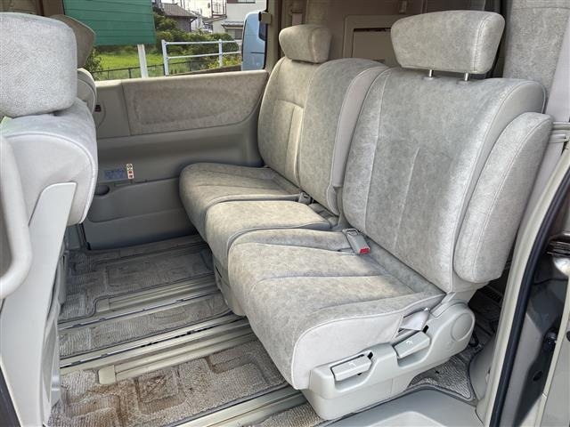 Nissan ELGRAND 2004 8417755-5