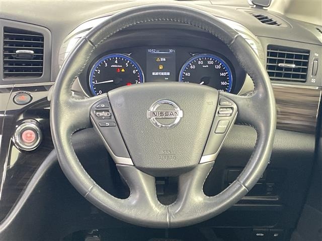 Nissan ELGRAND 2016 8417756-1