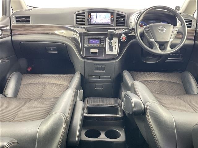Nissan ELGRAND 2016 8417756-14