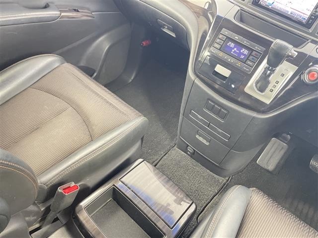 Nissan ELGRAND 2016 8417756-6