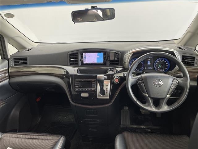 Nissan ELGRAND 2017 8417757-15