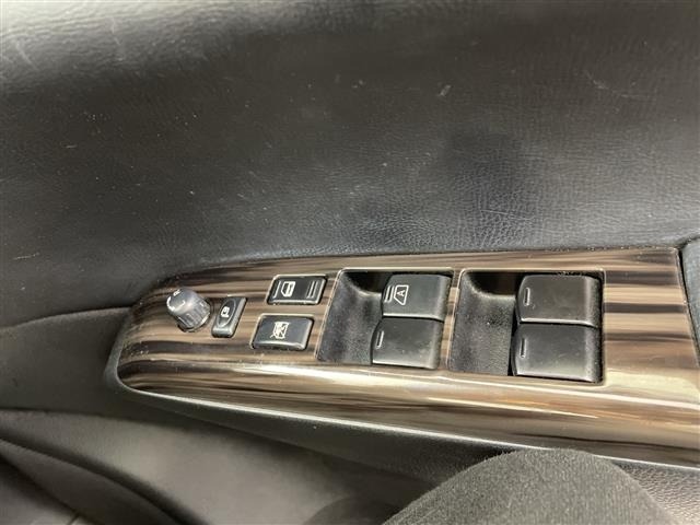 Nissan ELGRAND 2017 8417757-22