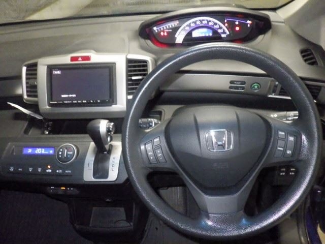 Honda FREED 2015 8417978-4