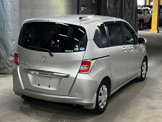 Honda FREED 2015 8417980-5