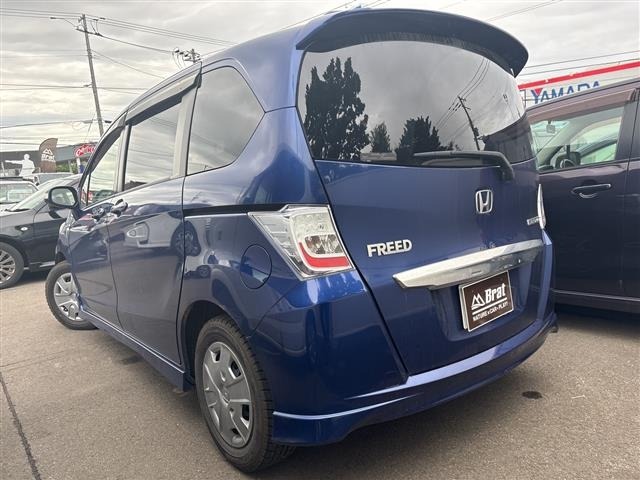 Honda FREED 2012 8418162-2